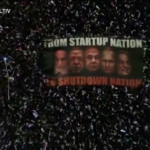 Israele, decine di migliaia in piazza contro il governo