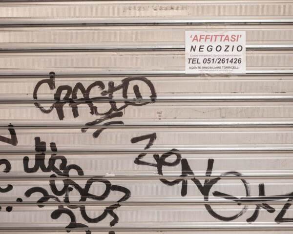 Negozi, Confcommercio: spariti 100mila in 10 anni