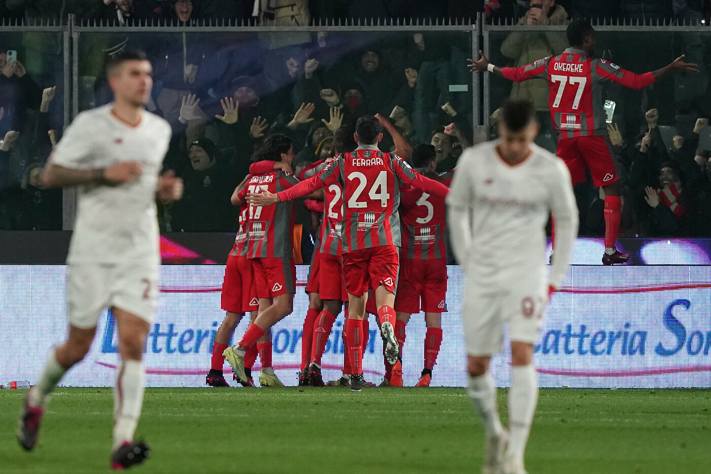 Cremonese-Roma 2-1, prima vittoria in campionato per i lombardi