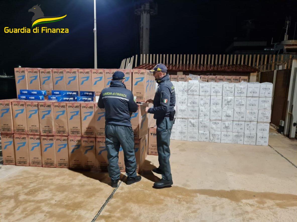 Palermo, sequestrate 4 tonnellate di sigarette