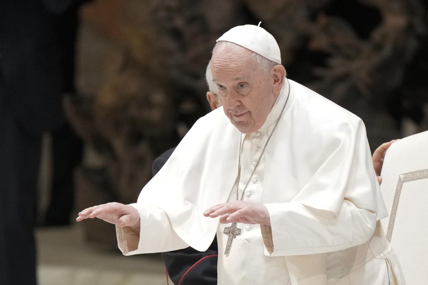 Abusi, Papa: “Una tragedia che non si può nascondere”