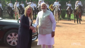 India, Meloni accolta da Modi