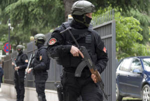 Montenegro, bomba davanti a tribunale Podgorica: un morto