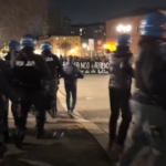 Scontri tra polizia e anarchici in zona Porta Palazzo a Torino