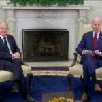Ucraina, Biden accoglie Scholz: “Stiamo rendendo Nato più forte”