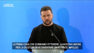 Ucraina, Zelensky chiede Tribunale speciale per crimini russi