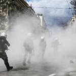 Grecia, scontri ad Atene a proteste per disastro ferroviario