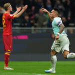 Inter-Lecce 2-0, ci pensano Mkhitaryan e Lautaro