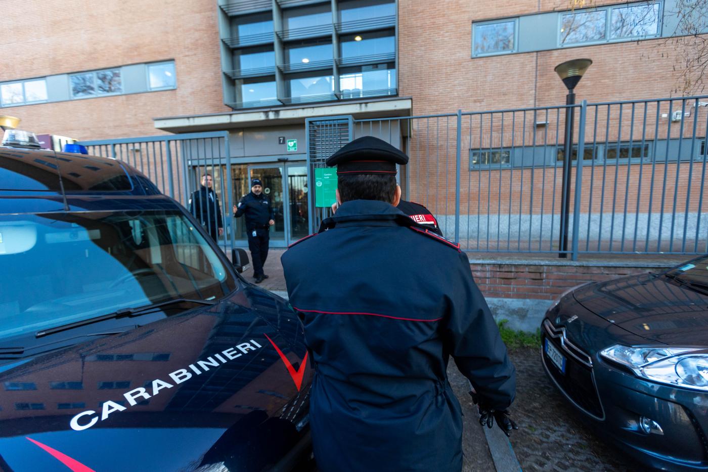 Trieste, uccide moglie e si toglie la vita