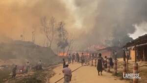 Incendio campo Rohingya in Bangladesh, polizia indaga su cause