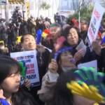 Seul, proteste contro accordo con Giappone su lavoro forzato