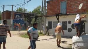 Argentina, 11enne ucciso in sparatoria: assaltata casa di un narcotrafficante