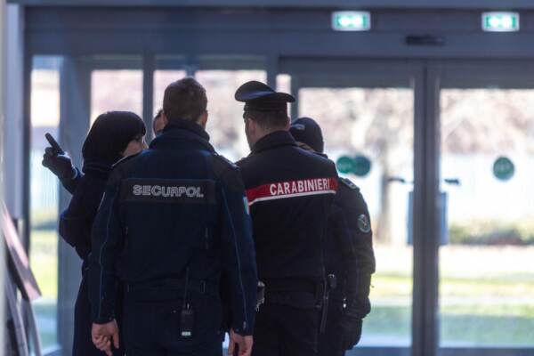 Milano - Ritrovamento di un ragazza morta allo Iulm