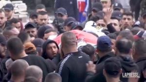Cisgiordania, i funerali dei 5 palestinesi uccisi in raid israeliano