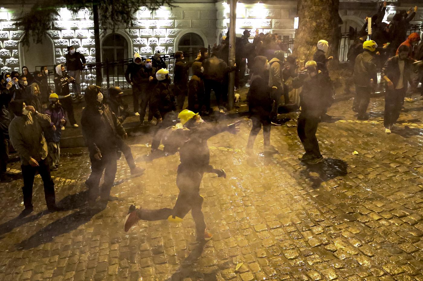 Georgia, ritirata legge su ‘agenti stranieri’ che provocò proteste