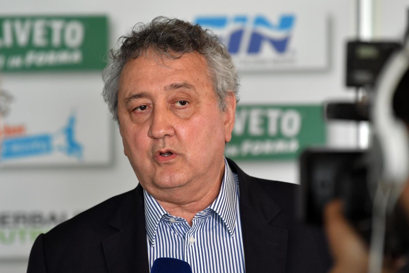 Nuoto, Fina sospende Barelli fino a 2025