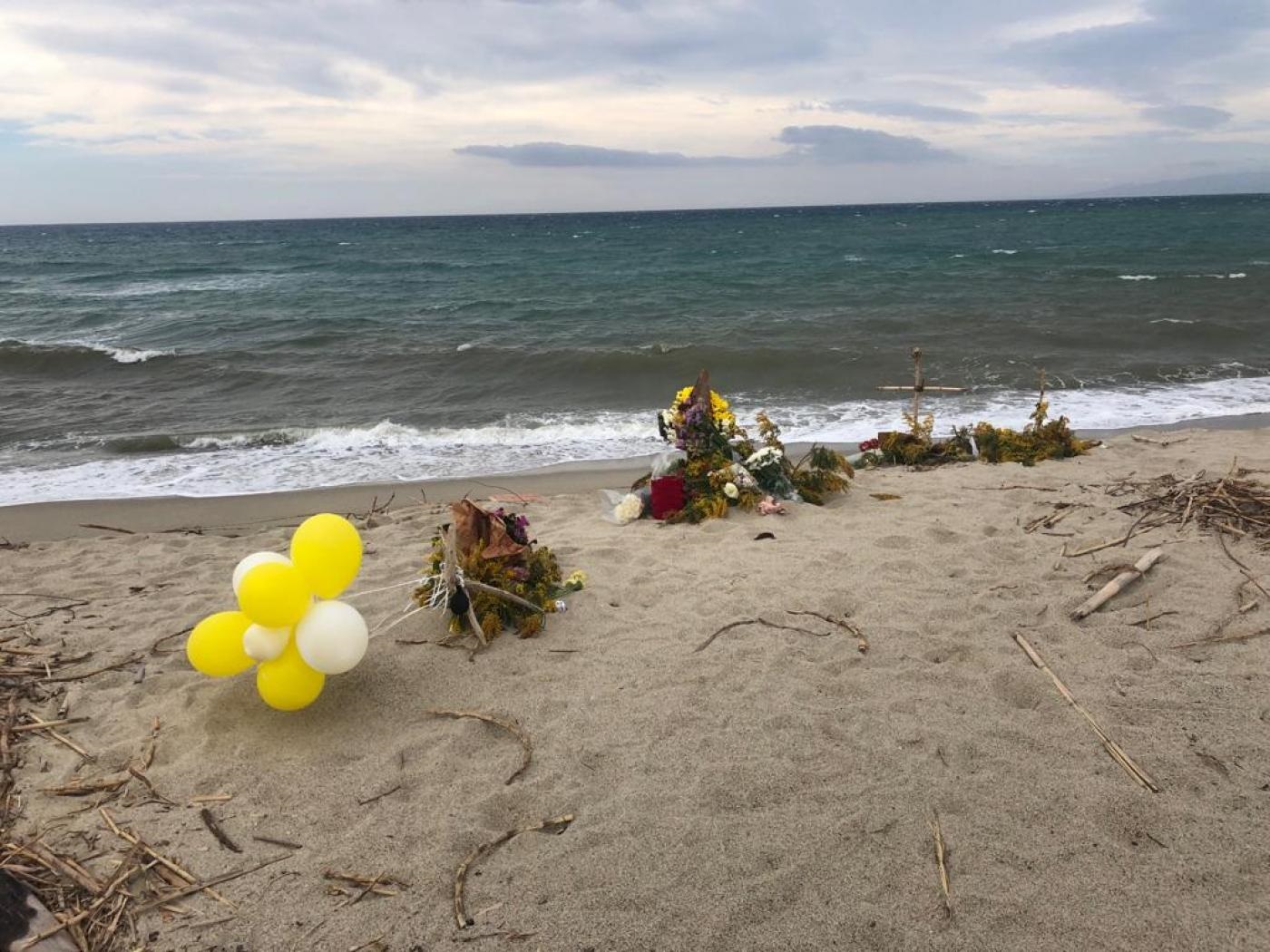 Naufragio Crotone, associazioni e ong depositano esposto in procura