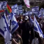A Tel Aviv scontri tra manifestanti e polizia