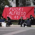 Cospito, legali denunciano: “Impedito diritto a salute”