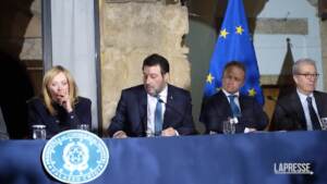 Migranti, Salvini: “Decreto approvato all’unanimità, stop a polemiche”