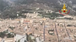 Perugia, ricognizione aerea sulle zone del sisma