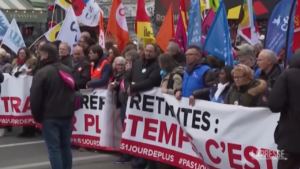 Francia, nuove proteste contro riforma pensioni