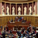 Francia, Senato approva riforma pensioni