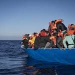 Migranti, Ue su naufragio: “Non possiamo operare in acque Libia”
