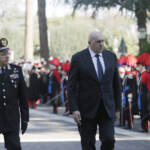 Migranti, Crosetto: “Aumento è colpa della Wagner”, che replica insultandolo