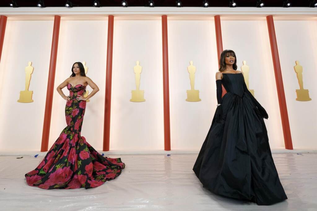 Galleria foto 'Oscar 2023, tutti i look della serata – FOTOGALLERY' - foto 11