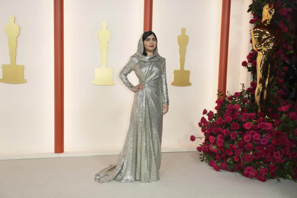 Galleria foto 'Oscar 2023, tutti i look della serata – FOTOGALLERY' - foto 14
