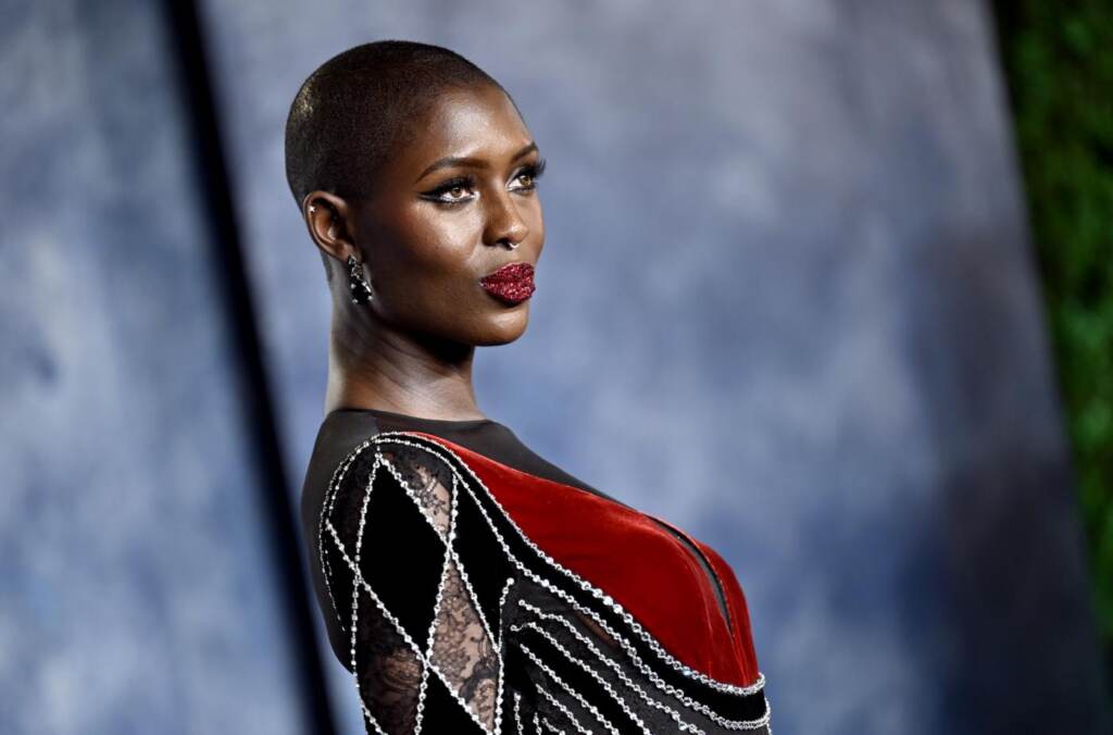 Galleria foto 'Oscar 2023, tutti i look della serata – FOTOGALLERY' - foto 32