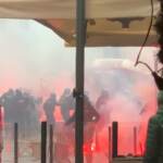 Napoli-Eintracht, violenti scontri tra polizia e ultras tedeschi