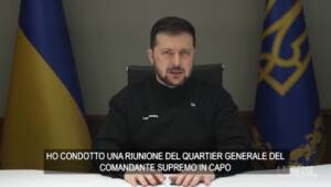 Ucraina, Zelensky: “Rafforzeremo la difesa di Bakhmut”