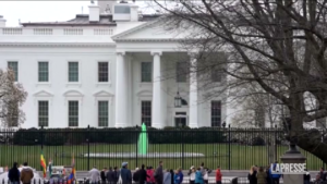 Usa, fontana della Casa Bianca verde per celebrare San Patrizio