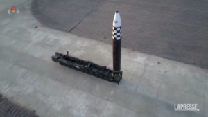 Corea del Nord lancia missile intercontinentale