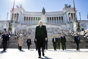 Costituzione, Mattarella: “Ci guida in sfide complesse”