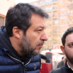 Scippi a Milano, Salvini: “Onore a chi non si gira dall’altra parte”