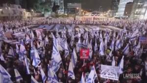 Israele, gigantesca protesta a Tel Aviv