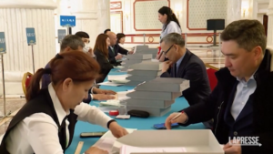 Kazakhstan, seggi aperti per elezioni legislative