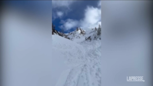 Courmayeur, i soccorritori sul luogo della valanga