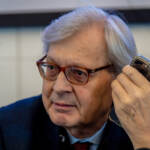 Cultura, da M5S mozione per revoca Sgarbi