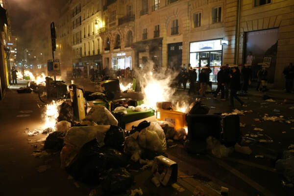 Francia - Scioperi e disagi per la protesta contro la riforma delle pensioni