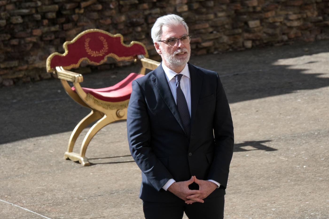 Maternità surrogata, Mollicone: “Reato più grave di pedofilia”
