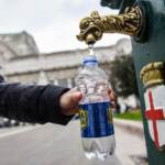 Acqua, Istat: “Persi al giorno in rete 157 litri a persona”