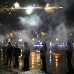 Francia, oltre 230 fermati e 240 atti vandalici a Parigi