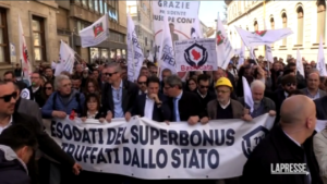 Esodati Superbonus in corteo a Roma: “Le aziende falliscono”