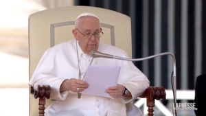 Acqua, l’appello del Papa: “Basta sprechi, va preservata”
