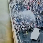 Israele, idranti su manifestanti in autostrada