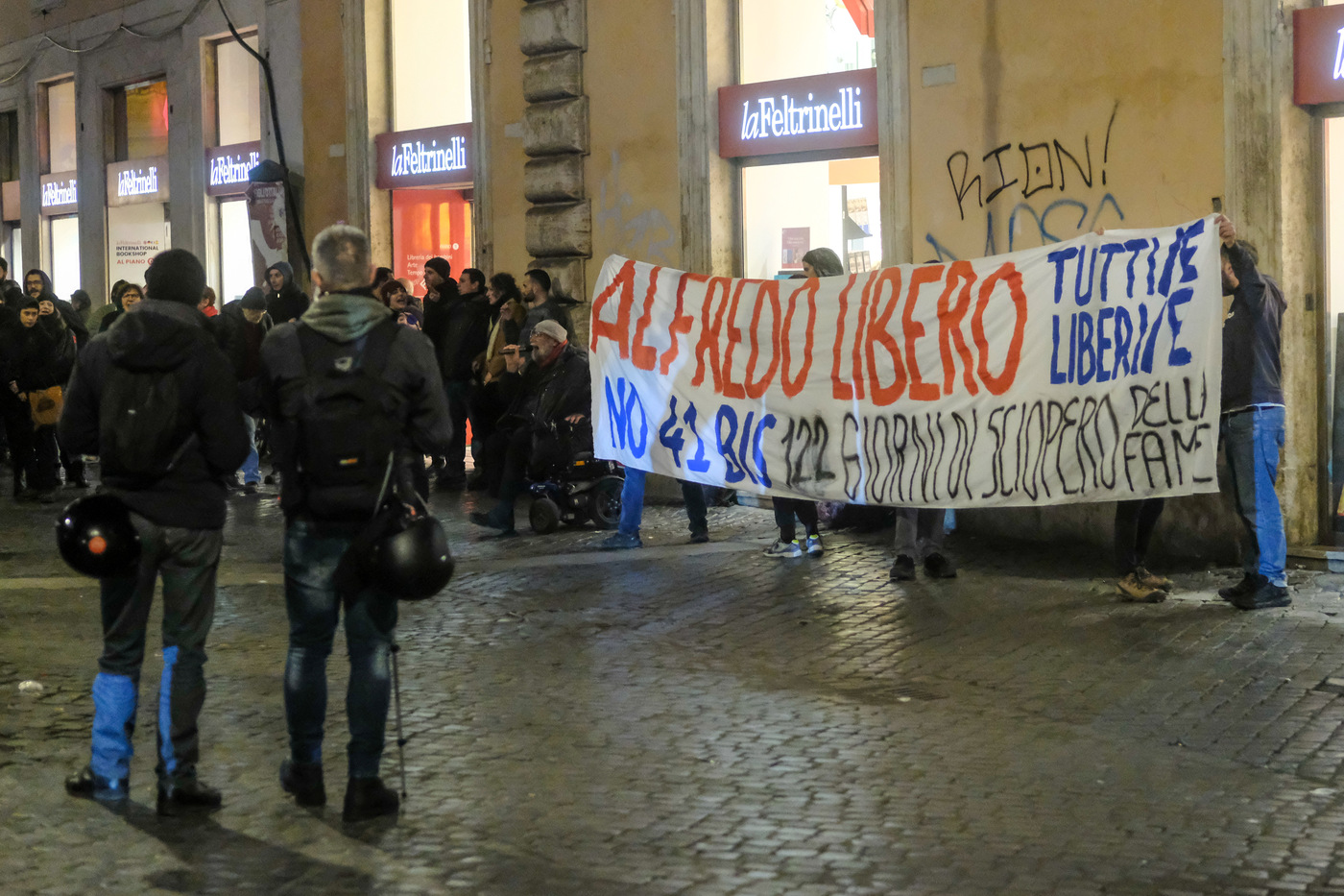 Anarchici, Gualtieri vieta manifestazione a Trastevere
